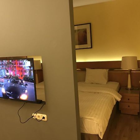 Apartament Ewa Тарнов Екстериор снимка