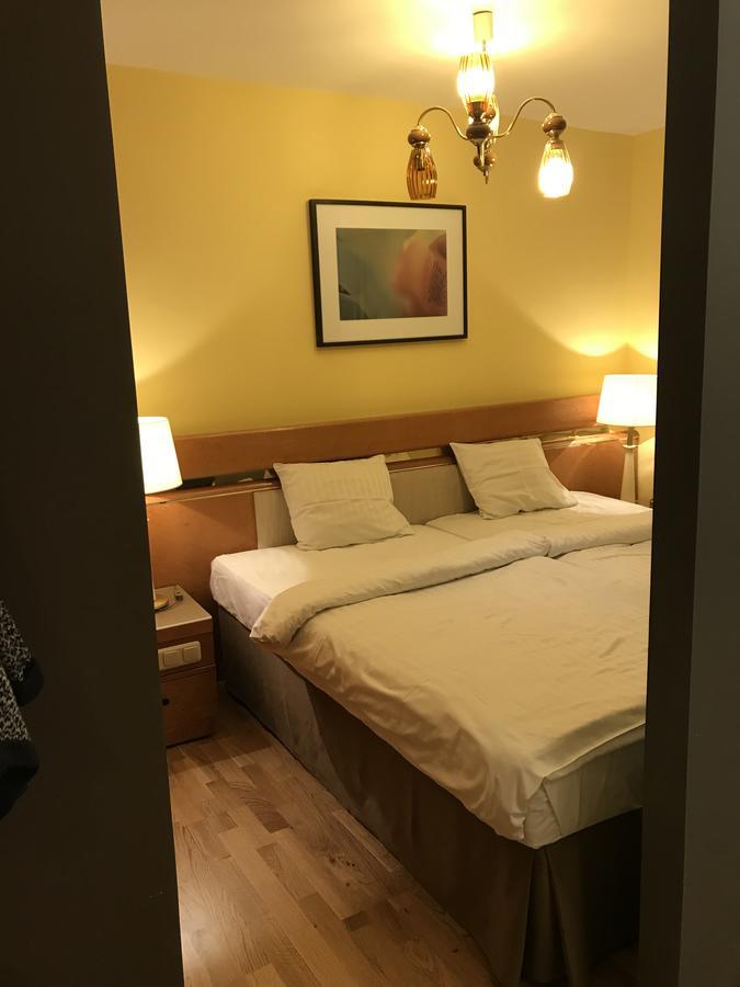 Apartament Ewa Тарнов Екстериор снимка