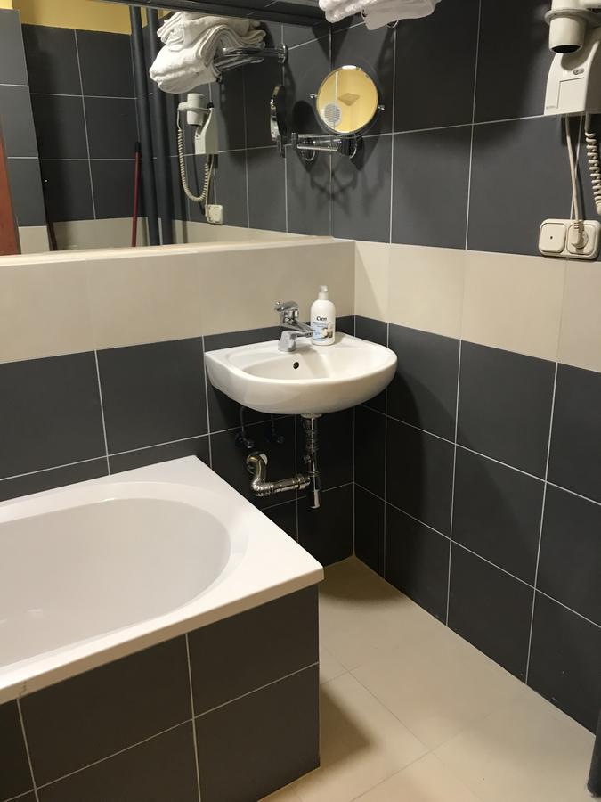 Apartament Ewa Тарнов Екстериор снимка